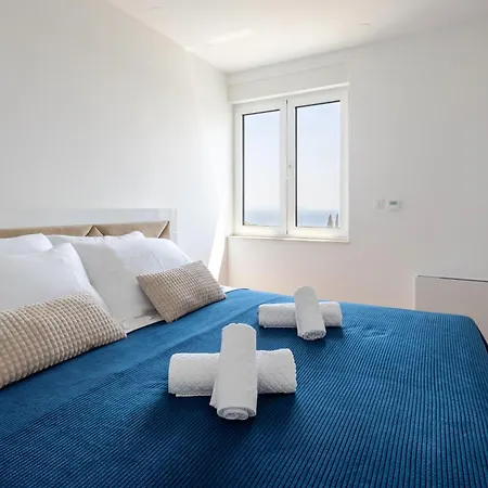 Stunning Kasuni In * Split