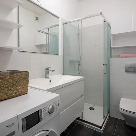 Stunning Kasuni In Apartman