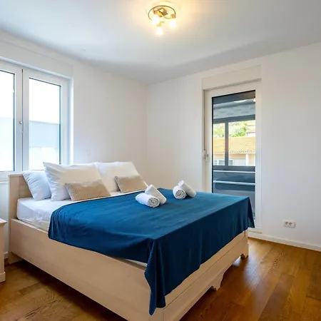 Stunning Kasuni In Apartment