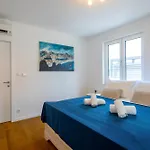 Stunning Kasuni In Apartmán