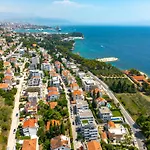 Stunning Kasuni In Apartmán