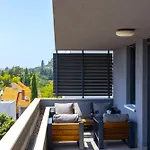 Stunning Kasuni In Apartmán Split